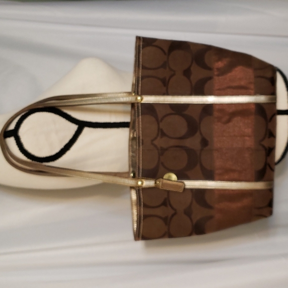 Coach Handbags - Chocolate & bronze Coach shoulder purse